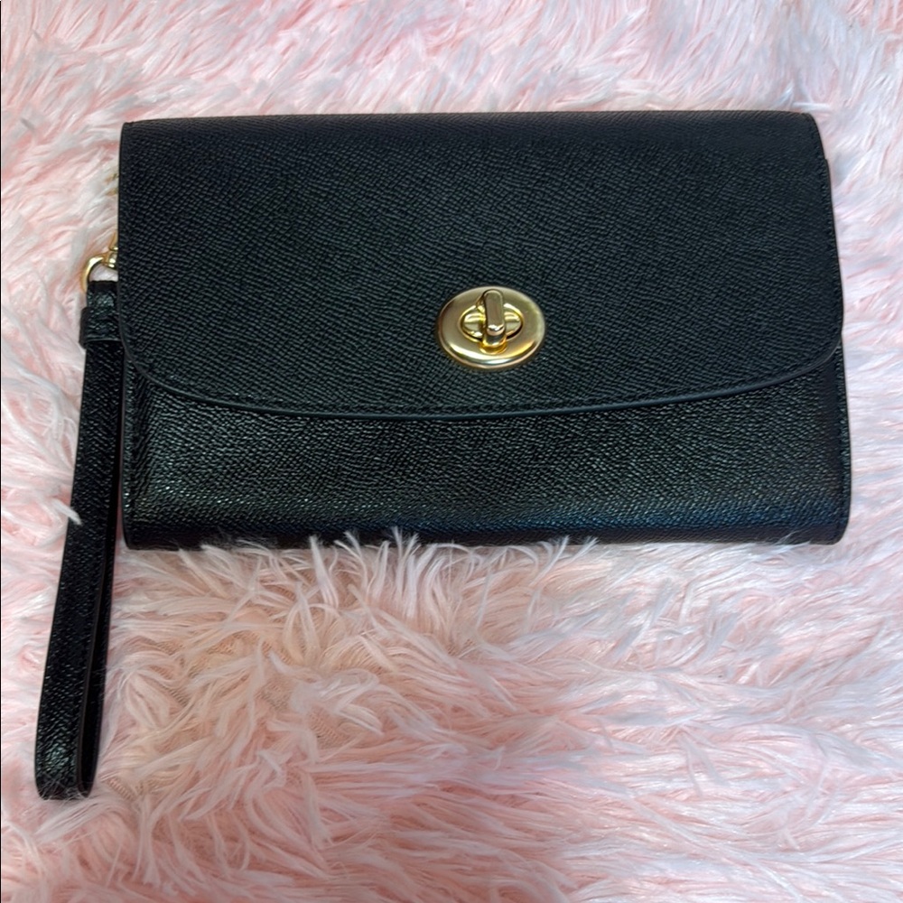 Coach Elegant Black Leather Clutch